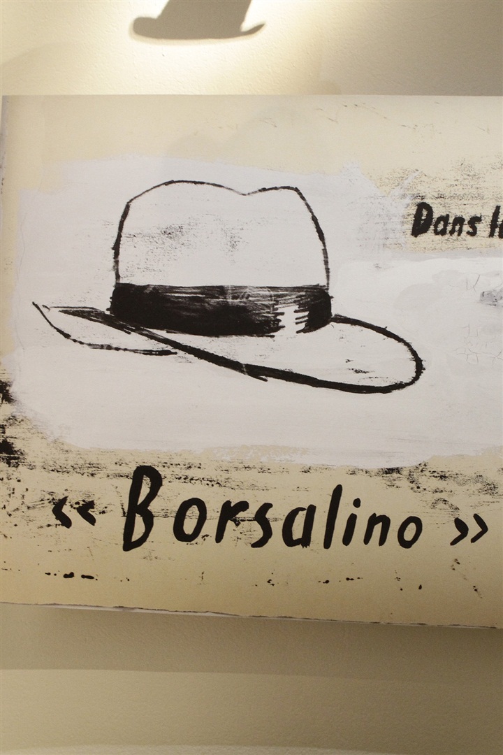 Şapkalı Sinema: Borsalino ve Öteki Hikayeler sergisi La Triennale di Milano'da başladı.
