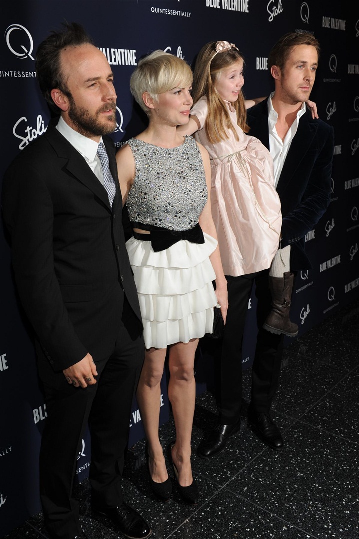 Ryan Gosling ve Michelle Williams'ın yeni filmi gösterime girdi.
