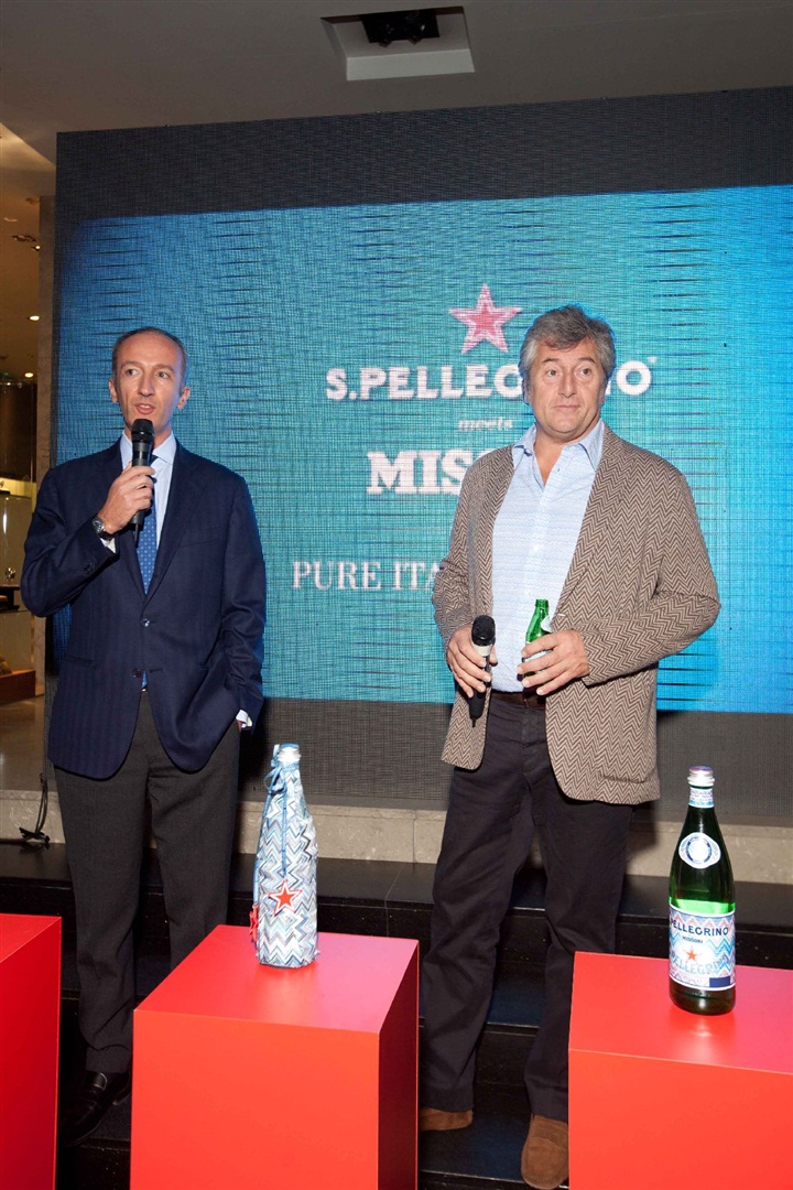 St Pellegrino ve Missoni işbirliğiyle tasarlanan şişeler Nişantaşı Beymen'de tanıtıldı.