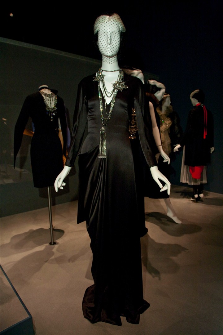 Daphne Guinness'in gardırodbu FIT Müzesi'nde düzenlenen bir sergide açığa çıktı.