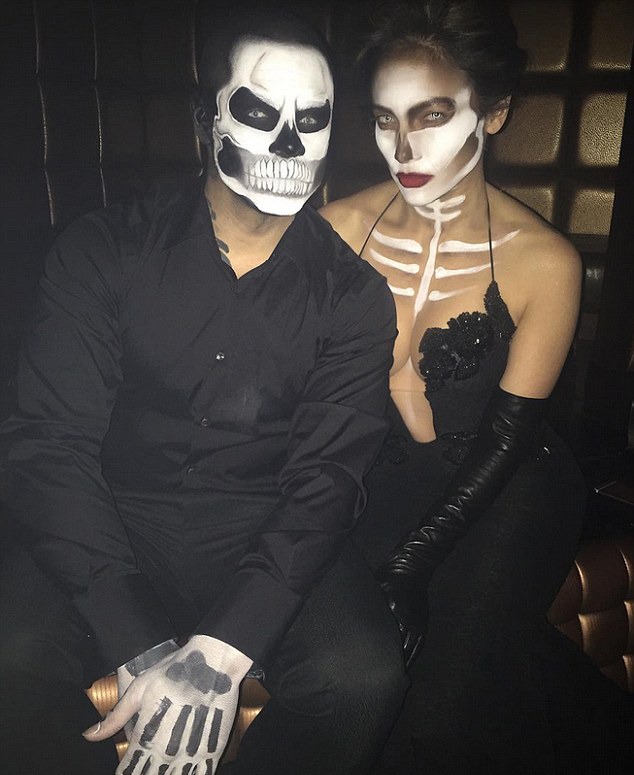 Kim Kardashian'dan Emily Ratajkowski'ye Ünlülerin En Yaratıcı Halloween Kostümleri