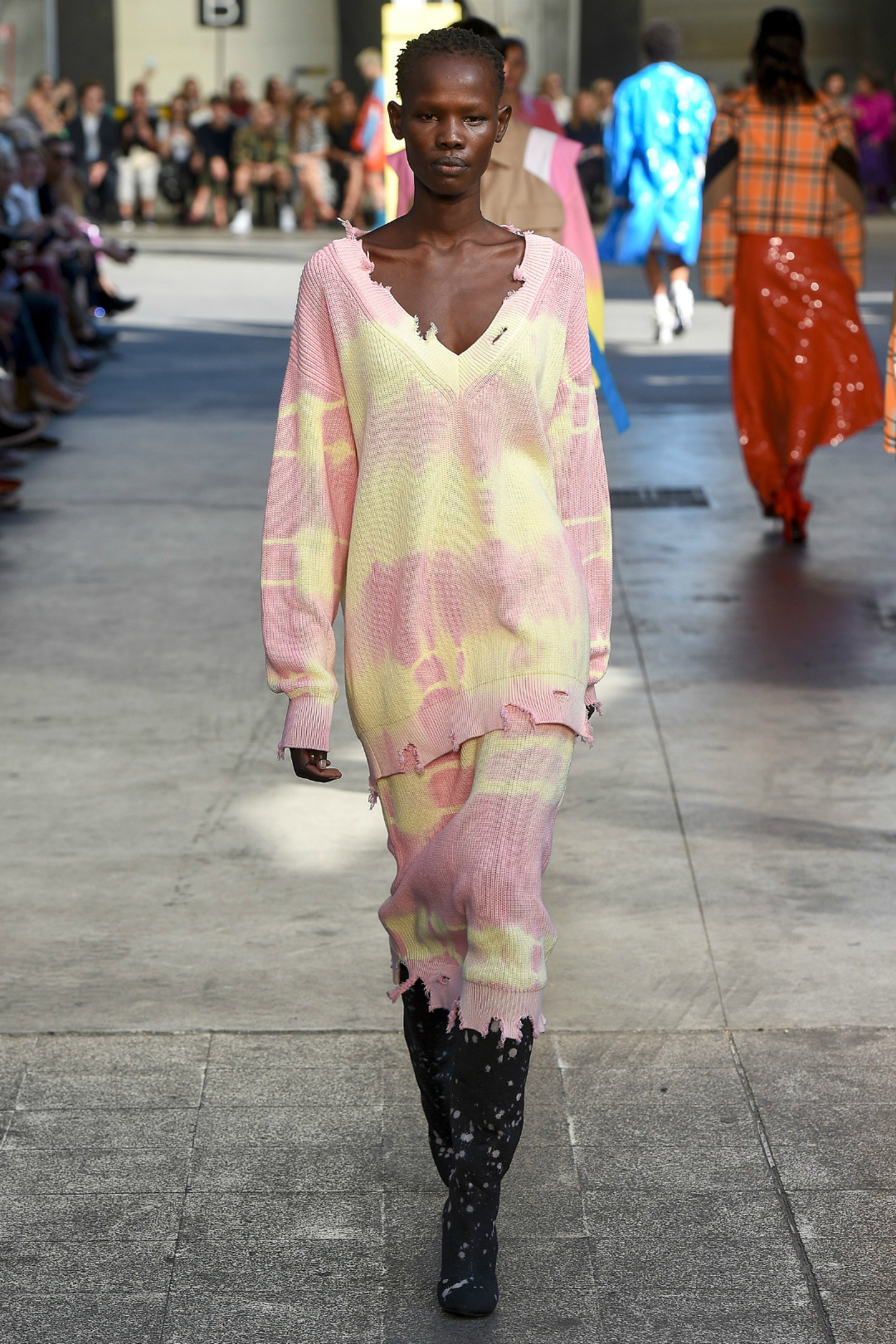 Nasıl Giyilir: İllüzyonlu Batik Baskılar