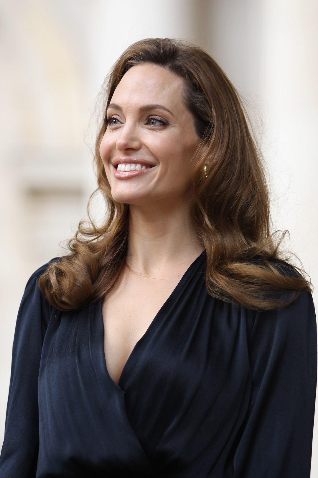 Angelina Jolie'nin Yeni Kitap Projesi