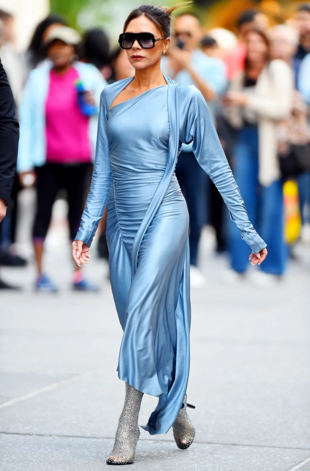 Ralph Lauren’in 2023 İlkbahar/Yaz Defilesinden Victoria Beckham’ın Göz Alıcı Botlarına Haftanın Moda Haberleri