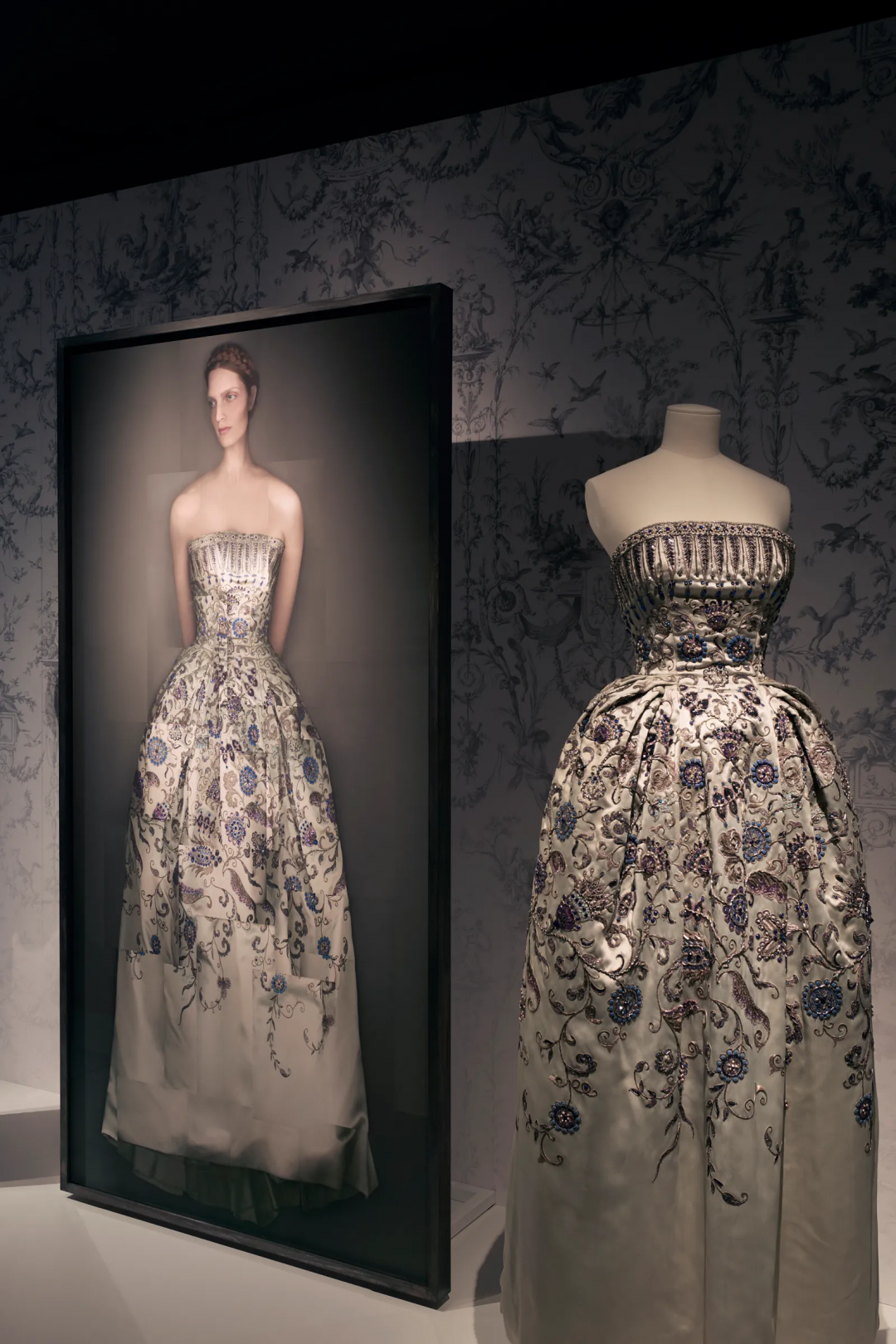 Kadın Bakışı Dior'un Yeni Sergisinde Kutlanıyor