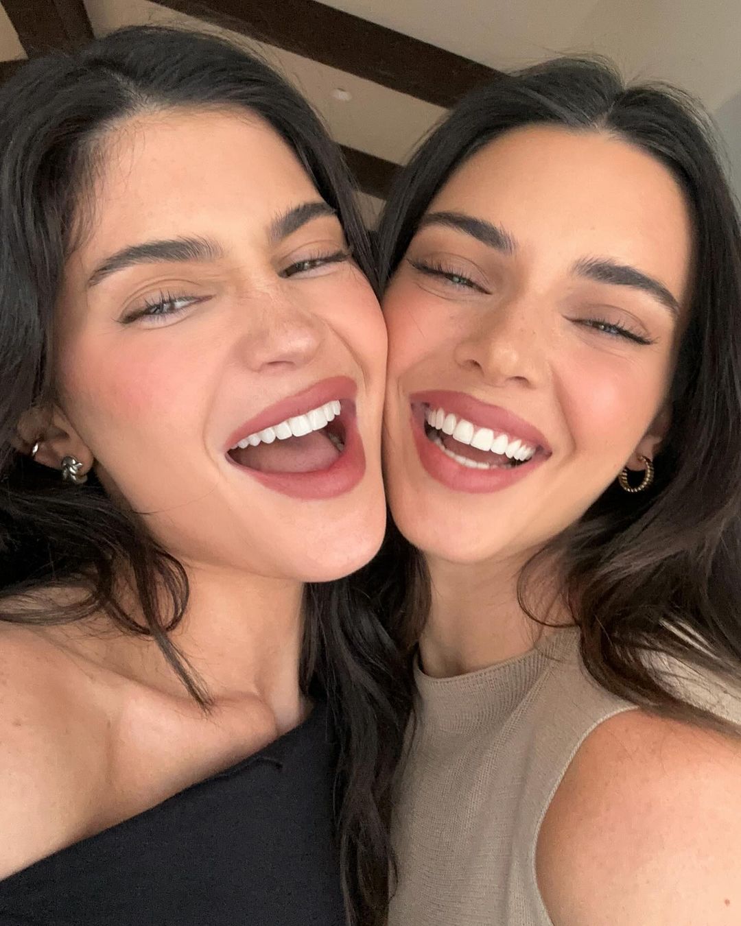 Kendall ve Kylie Jenner'dan Hanna Schonberg'e Haftanın Güzellik Instagram'ları