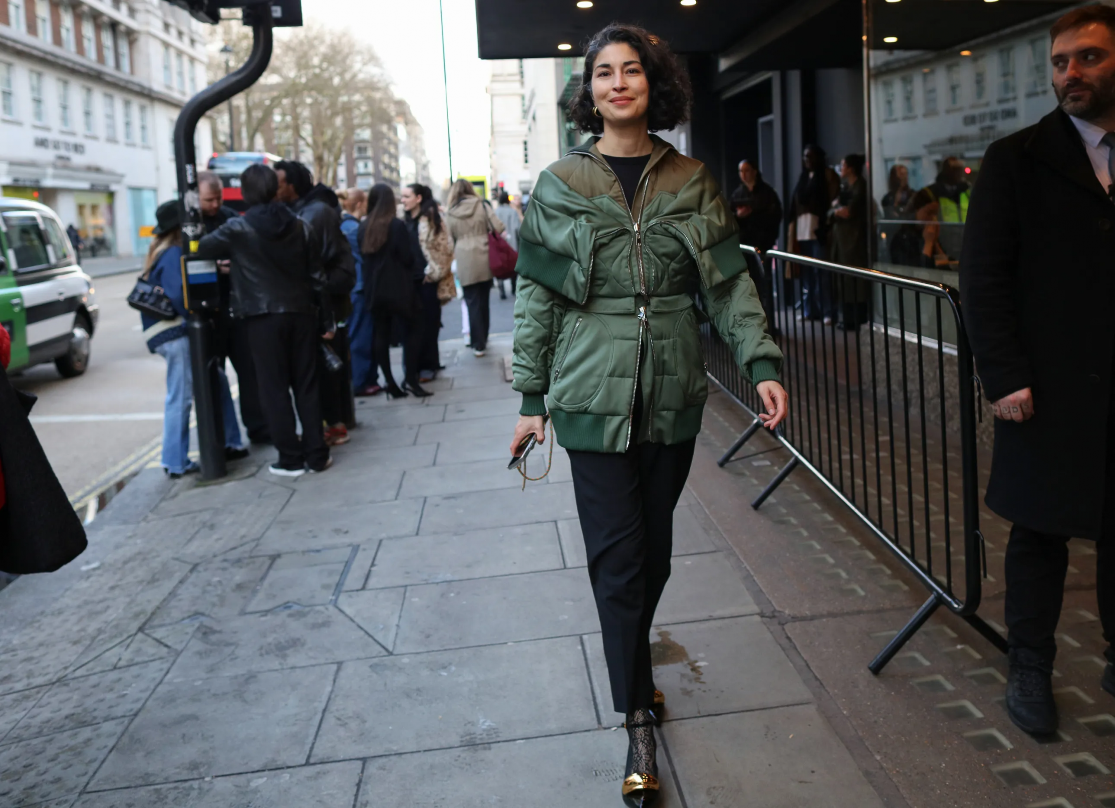 Sokak Stili: 2024-25 Sonbahar/Kış Londra Moda Haftası